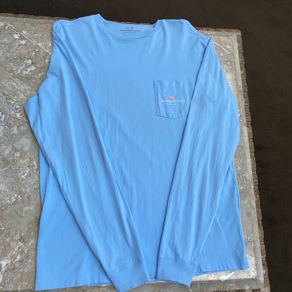 🇺🇸Vineyard Vines Men's L/S Size Small Waving Flag Fill Whale Pocket Tee🇺🇸 - Picture 3 of 7